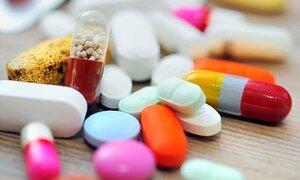 Tranh luận 'nảy lửa' quanh chính sách quản lý dược phẩm