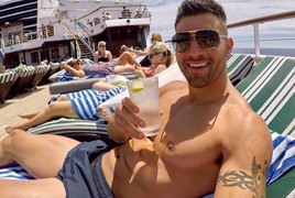 Cuộc sống xa hoa của các triệu phú tiền ảo