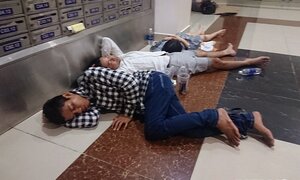 Dồn sức cấp cứu các nạn nhân vụ cháy chung cư cao cấp ở TP.HCM