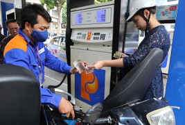 Đề xuất xóa sổ xăng RON 95: Lại cắt quyền lựa chọn của dân?