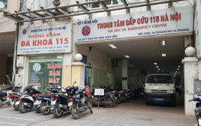 Lương 2,7 triệu: Bác sĩ vừa ký hợp đồng đã chạy mất hút