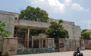 Vén màn bí ẩn 'nhà ma' 20 năm không người ở giữa Thủ đô