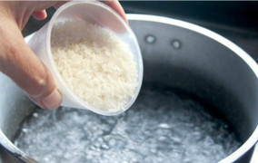 Thực hư cách nấu cơm với dầu dừa giúp giảm cân