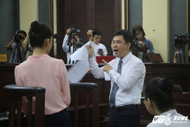 Thông tin mới nhất vụ án Hoa hậu Phương Nga: Đề nghị làm rõ mắt xích 'việc thông cung'