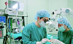 Trẻ ngày càng học nhiều, dùng mắt nhiều và cận thị cũng ngày một tăng