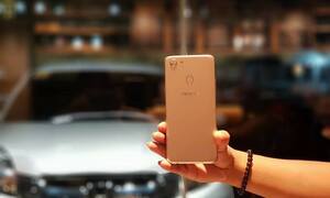 Trên tay Oppo F5 không viền đắt giá, giá tầm trung