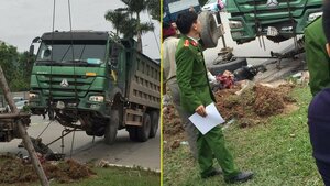 Bị xe tải kéo lê, người đàn ông đi xe máy chết thảm