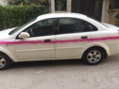 Truy tìm kẻ phun sơn lên hơn chục chiếc ô tô ở Hà Nội