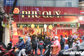 Khách đến mua vàng tăng 40% trong ngày vía Thần Tài