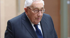 Cựu Ngoại trưởng Mỹ Henry Kissinger muốn Washington tổ chức tấn công mạng nhằm vào Matxcơva