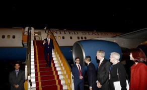 Ngoại trưởng Mỹ John Kerry đã đến Hà Nội