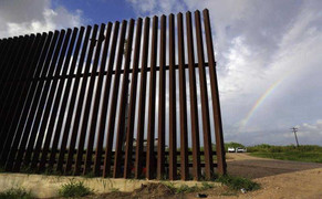 Bức tường biên giới Mỹ - Mexico sẽ hoàn thành trong 2 năm