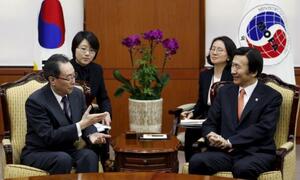 Chiến hạm Mỹ đến bán đảo Triều Tiên, Trung Quốc tới Hàn Quốc bàn vấn đề hạt nhân