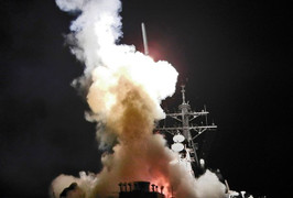 Thượng nghị sĩ Mỹ chỉ trích Tổng thống Trump không kích Syria