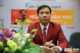 Xạ thủ Hoàng Xuân Vinh được vinh danh tại quê nhà