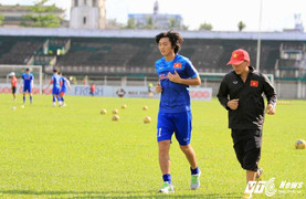 Tuyển Việt Nam tập kín, Tuấn Anh chạy nhẹ nhàng