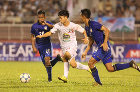 HLV Lê Thụy Hải: Công Phượng được khen quá, nghĩ mình làm được nên mới đá kiểu đó