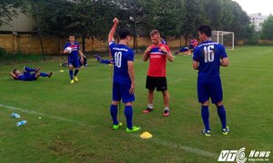 SEA Games 29: HLV Hữu Thắng lo ngại thể lực của U22 Việt Nam