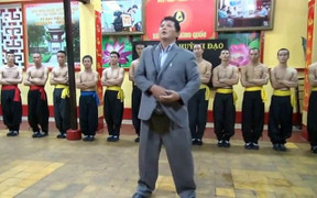 20 thí sinh có điểm xét tuyển cao nhất vào ĐH Kinh doanh và công nghệ Hà Nội