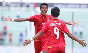 Thắng dễ Singapore, U22 Myanmar thể hiện sức mạnh ứng viên vô địch