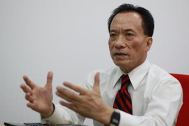 Thường xuyên kiểm tra số dư tiền gửi ở ngân hàng: Chuyên gia nói gì?