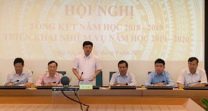 Trường tiểu học ở Hà Nội sĩ số một lớp lên đến 65 học sinh