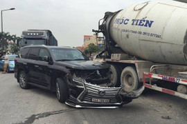 4 ô tô tông liên hoàn, giao thông ùn tắc trên quốc lộ ở Hải Phòng