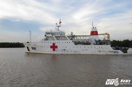 Đang đưa thi thể phi công Casa-212 về Hà Nội