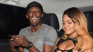 Usain Bolt trao huy chương Olympic cho dàn chân dài nóng bỏng