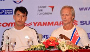 Tuyển Việt Nam thắng đậm Triều Tiên, BLV Quang Huy: Ta có thể 'chơi' được Tây bằng lối đá này