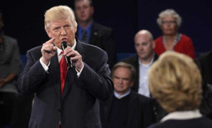 Ảnh ấn tượng cuộc tranh luận bầu cử Tổng thống Mỹ 2016 lần 2 giữa Donald Trump và Hillary Clinton