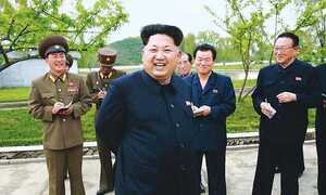 Vắng mặt trong 2 sự kiện lớn của Triều Tiên, ông Kim Jong-un bị nghi mắc trọng bệnh