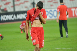 Thua U19 Việt Nam, cầu thủ U19 Bahrain bật khóc