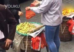 Video: 'Ngã ngửa' trước những mánh lừa đảo của gian thương ở Trung Quốc