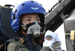 Những điều chưa biết về nữ phi công đầu tiên lái chiến cơ J-10 của Trung Quốc mới hi sinh