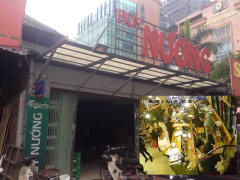 Côn đồ quỵt tiền, hành hung nữ nhân viên quán nướng: Công an bác thông tin 'có bảo kê'