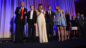 Nhìn lại toàn cảnh thế giới năm 2016 trong 4 phút