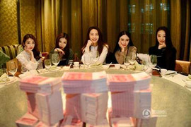 Thưởng Tết giáo viên: Nơi 30 triệu đồng, chỗ chỉ 50 nghìn đồng