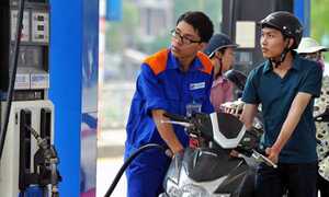 Giá xăng ổn định sau khi trích quỹ bình ổn