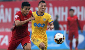 Chuyện lạ V-League: Công Vinh chi tiền tỷ mua xe khủng cho CLB TP.HCM