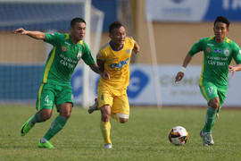 Chuyện lạ V-League: Công Vinh chi tiền tỷ mua xe khủng cho CLB TP.HCM