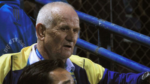 Chuyện lạ V-League: Công Vinh chi tiền tỷ mua xe khủng cho CLB TP.HCM