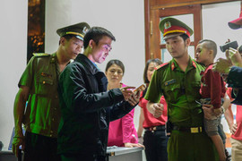 Lễ hội Đền Hùng 2017: Đã tìm ra giải pháp 'chế ngự' đám đông chen lấn, xô đẩy