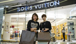 Mỹ phá đường dây bán visa cho giới nhà giàu Trung Quốc