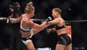 20 pha đánh phát ngất luôn của các nữ võ sỹ MMA