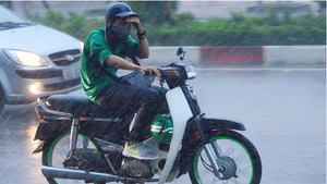 Dự báo thời tiết hôm nay ngày 7/6/2017: Bắc Bộ mưa to, tố lốc, gió giật mạnh