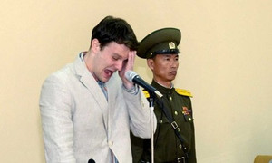 Hé lộ tình tiết chưa từng được công bố trong vụ sinh viên Mỹ bị Triều Tiên bắt giữ