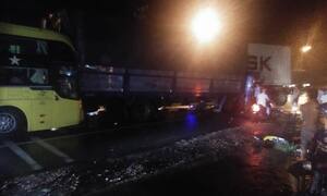 Xe container gây tai nạn liên hoàn, tài xế bỏ trốn khỏi hiện trường