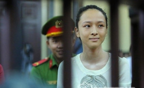 Hoa hậu Phương Nga bị tố lừa tiền đại gia: Xuất hiện nhiều tình tiết mới