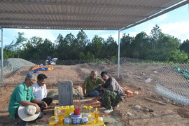 Dự án bãi đậu xe 'treo' hơn nửa thập kỷ sau khi san phẳng mộ vợ vua nhà Nguyễn